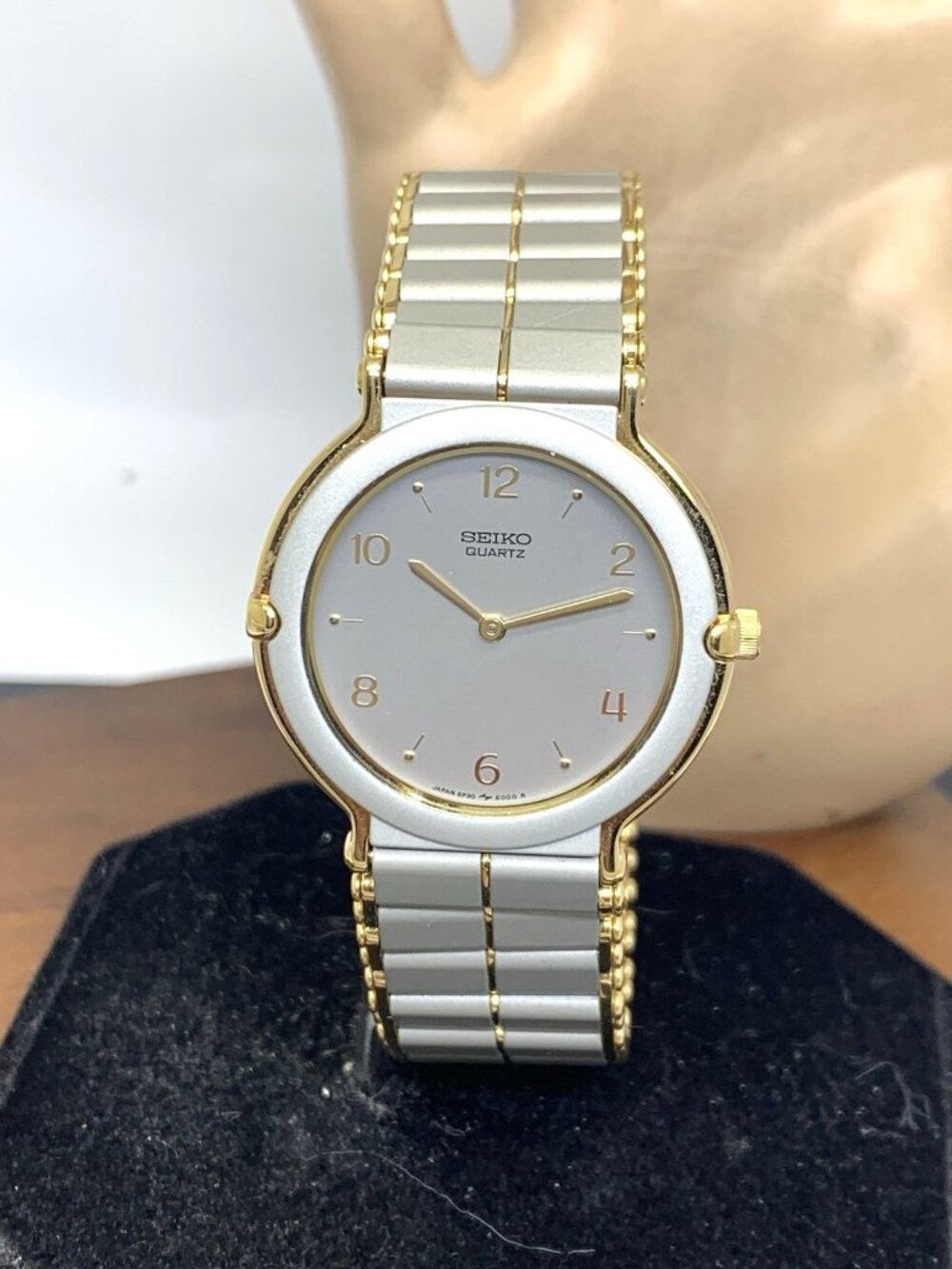 Seiko Women's Watch 5N0468 Quartz Gold Gray Two Tone Stainless Steel 32mm